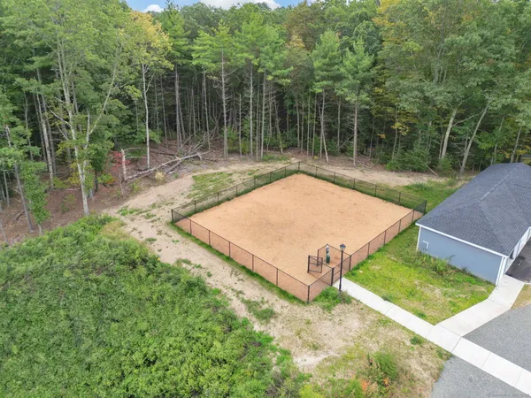 $1,799 | 280 Salmon Brook Street, Unit 2206, Granby, CT 06035