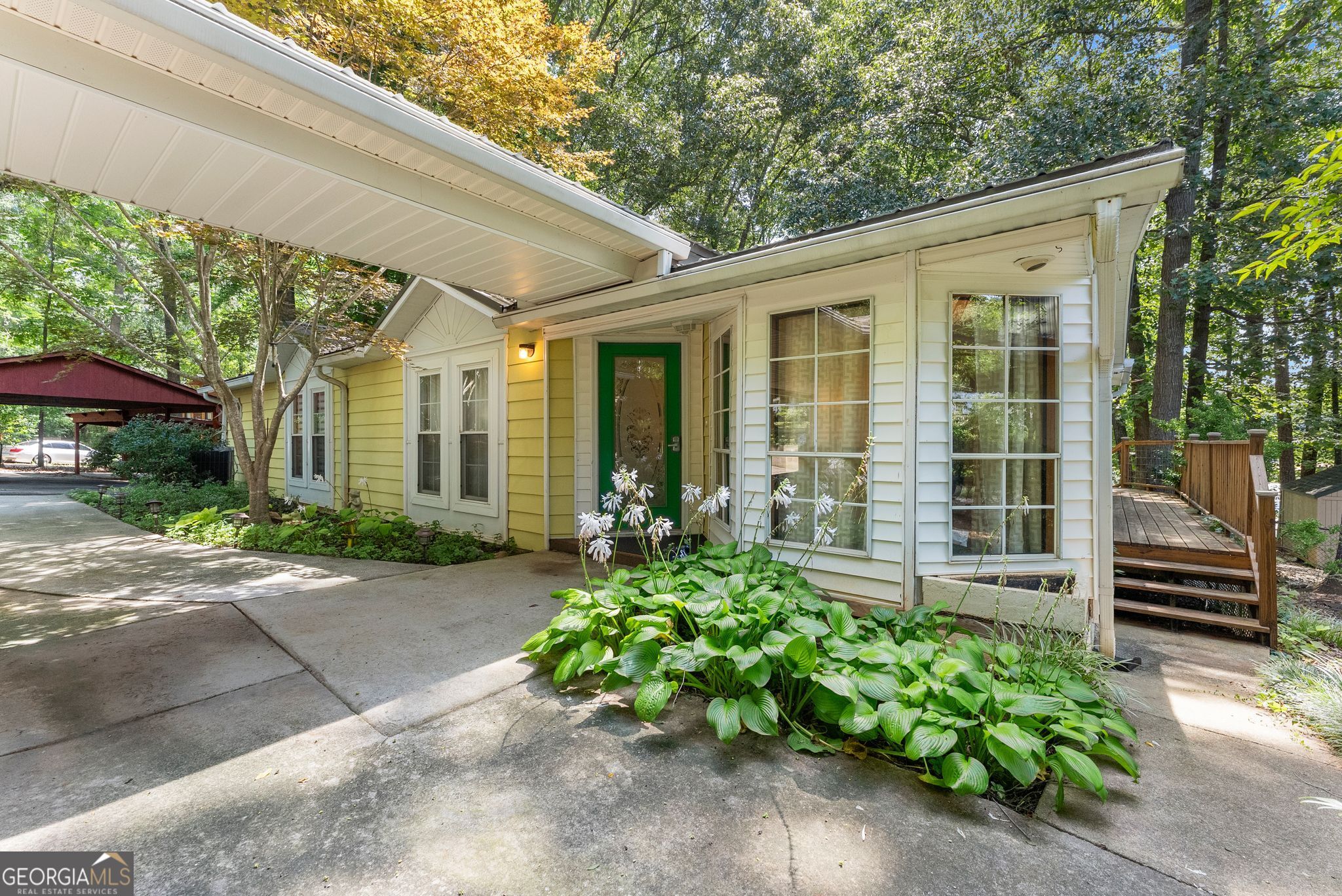 878 Lakeshore Road Martin, GA 30557 - Photo 8 of 67 Gallery Image 8
