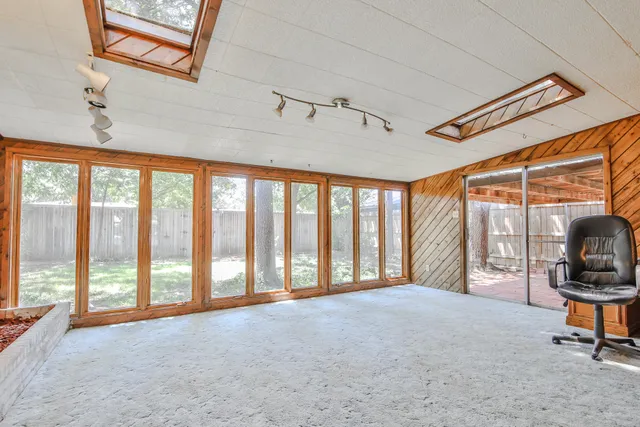 a view of a indoor garage