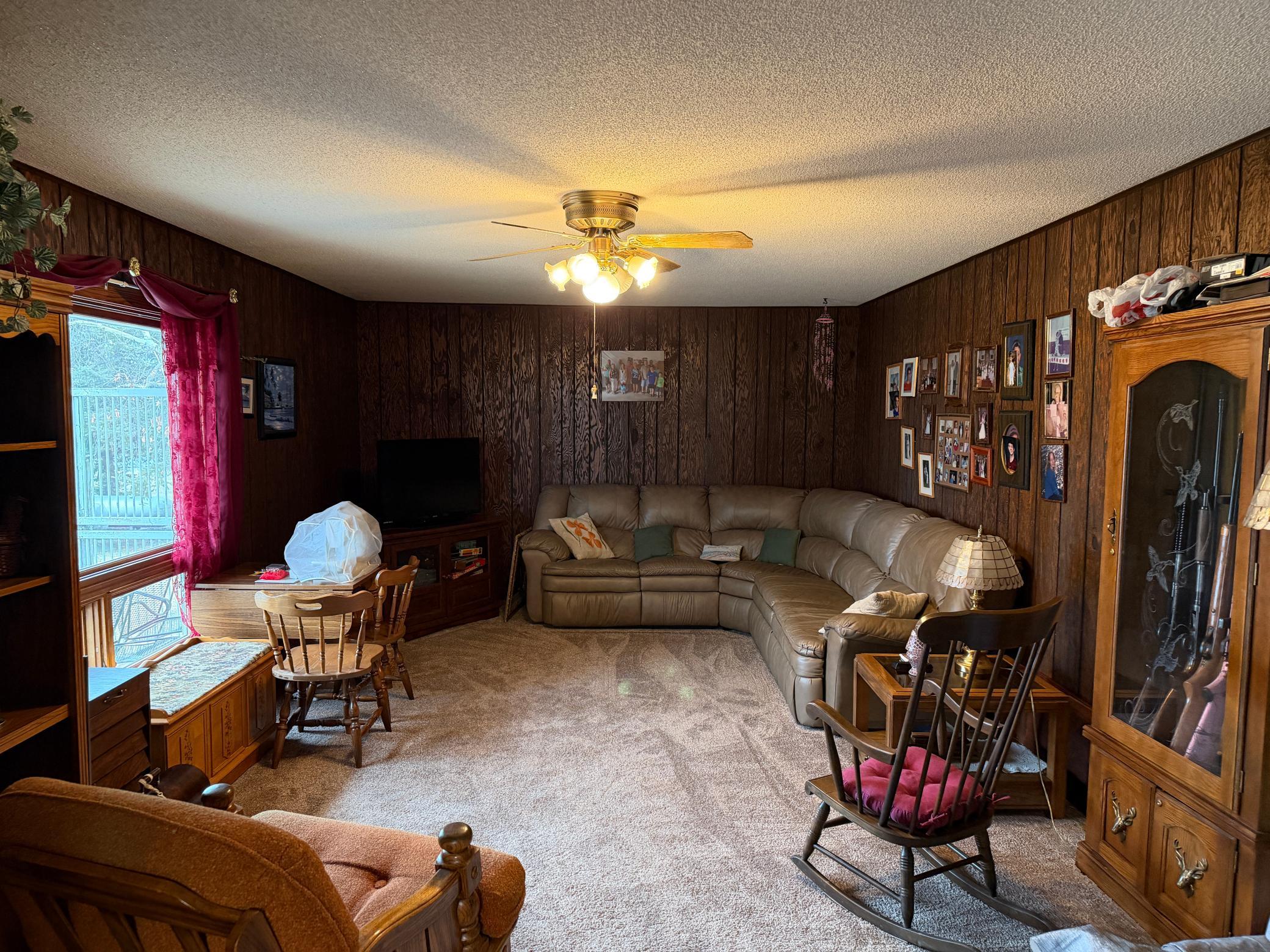 175 30th Street Southwest Benson, MN 56215 - Photo 11 of 19