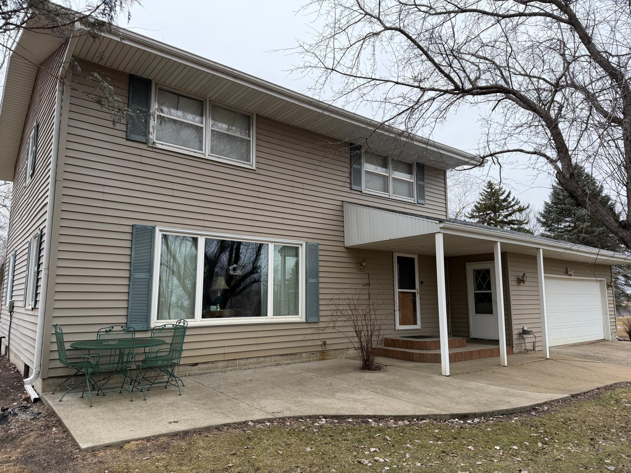 175 30th Street Southwest Benson, MN 56215 - Photo 2 of 19