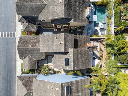 $1,095,000 | 6105 Avenida De Castillo, Long Beach, CA 90803