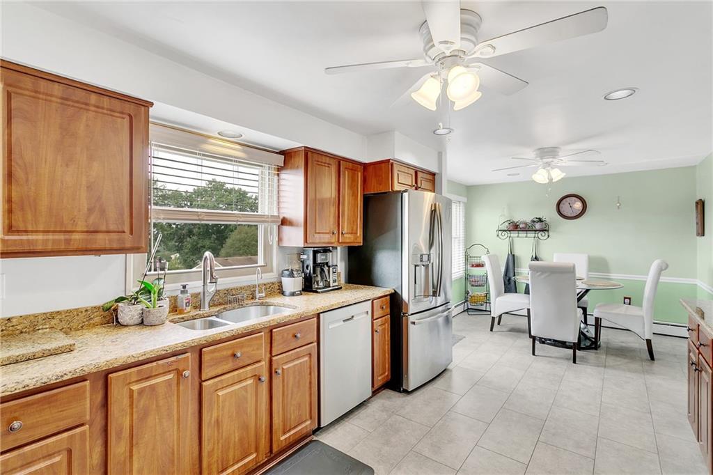 1140 Lindsay Road Carnegie, PA 15106 - Photo 8 of 23 Gallery Image 8