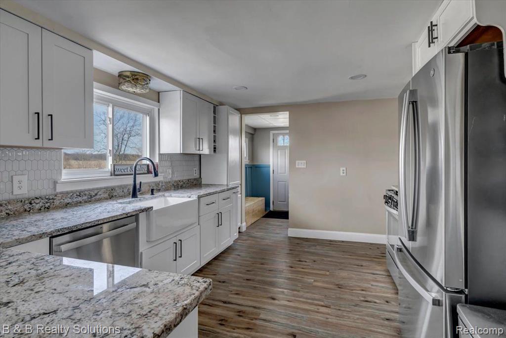 14749 Imlay City Road Capac, MI 48014 - Photo 8 of 39