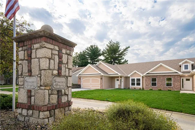 $329,900 | 5014 Mulberry Terrace, St. Joseph, MO 64506