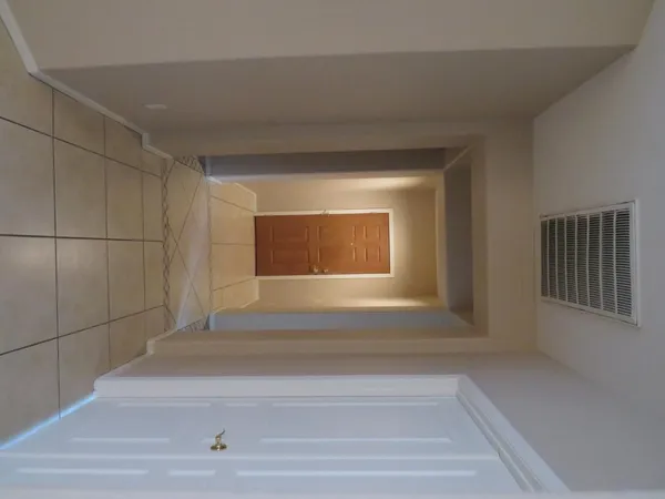 $1,895 | 336 North 77th Place, Mesa, AZ 85207