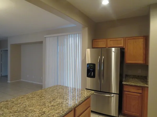 $1,895 | 336 North 77th Place, Mesa, AZ 85207