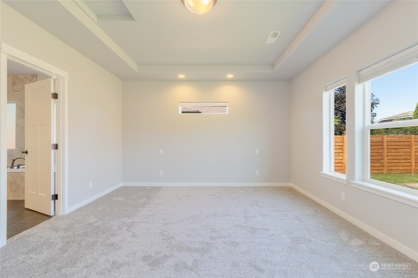 862 Boulder Street Walla Walla, WA 99362 - Photo 12 of 38 a view of an empty room with a window