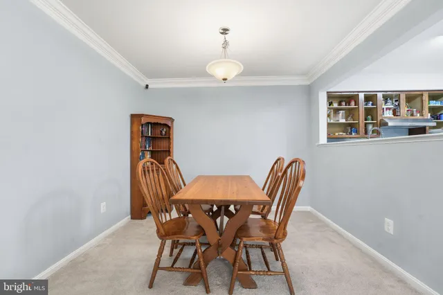 $280,000 | 9458 Scarlet Oak Drive, Manassas, VA 20110