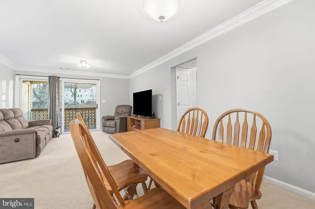 $280,000 | 9458 Scarlet Oak Drive, Manassas, VA 20110