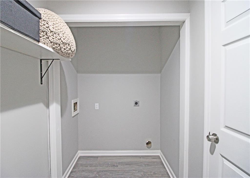 2450 Elkhorn Drive Decatur, GA 30034 - Photo 30 of 32 a view of an entryway