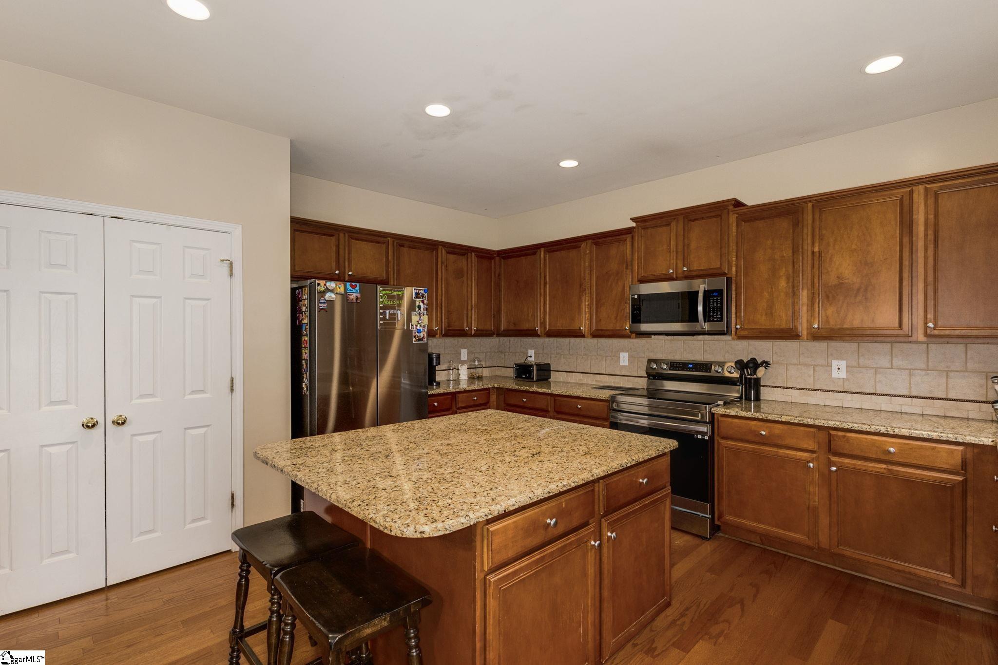 303 Tulip Tree Lane Simpsonville, SC 29680 - Photo 18 of 36 Gallery Image 18
