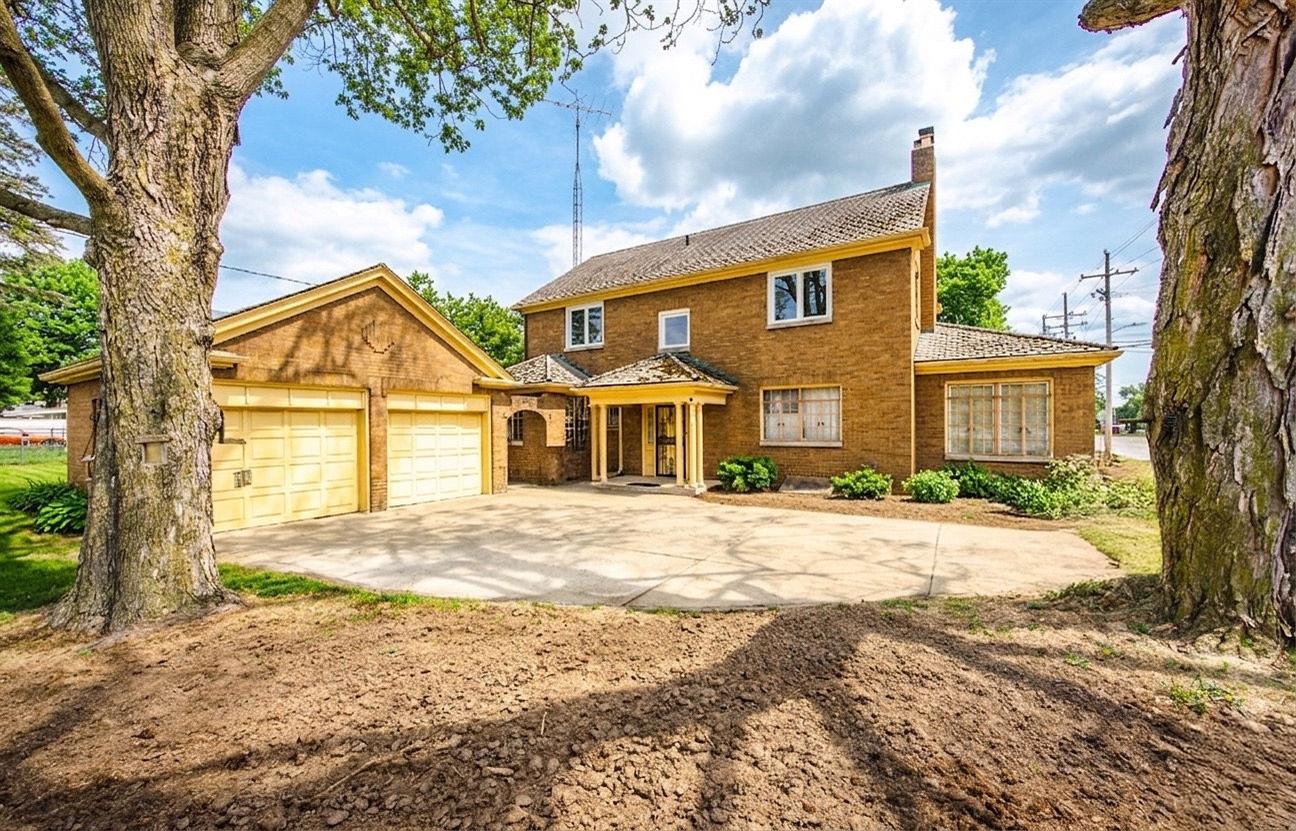 2003 Indiana Avenue Connersville, IN 47331 - Photo 2 of 56