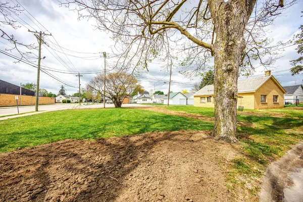 $249,900 | 2003 Indiana Avenue, Connersville, IN 47331