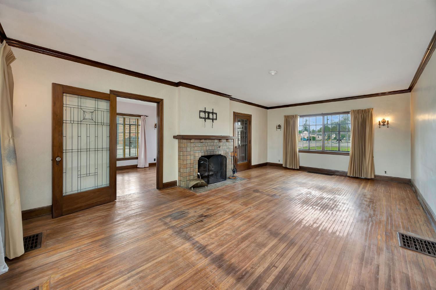 2003 Indiana Avenue Connersville, IN 47331 - Photo 8 of 56