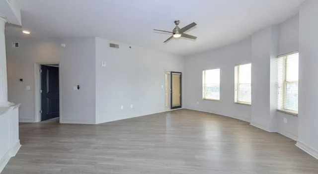 $2,144 | 530 Piedmont Avenue Northeast, Unit 212, Atlanta, GA 30308