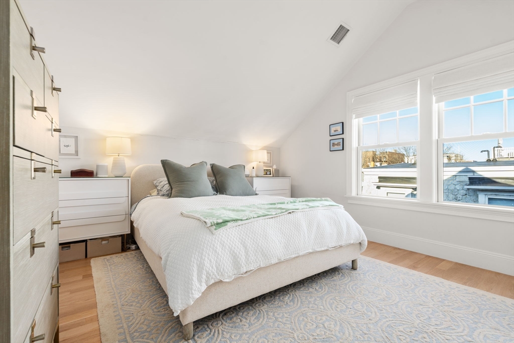 269 Gold Street, Unit 3 Boston, MA 02127 - Photo 11 of 24