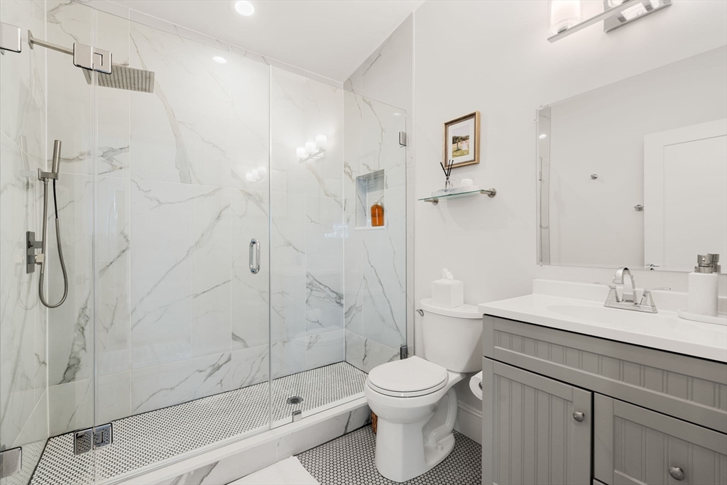 269 Gold Street, Unit 3 Boston, MA 02127 - Photo 13 of 24