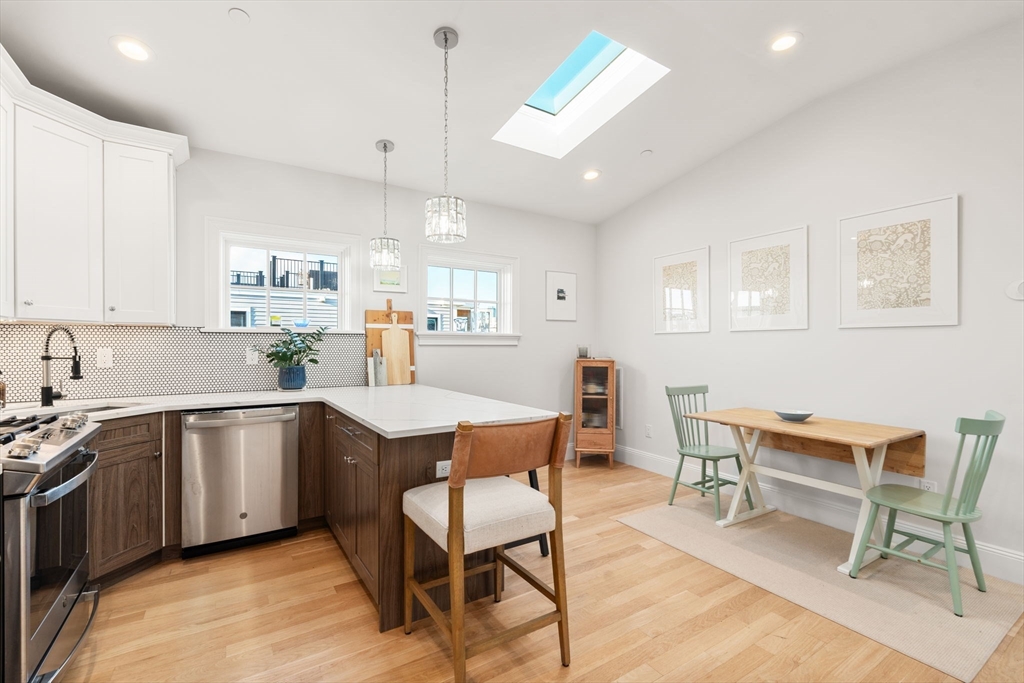 269 Gold Street, Unit 3 Boston, MA 02127 - Photo 4 of 24