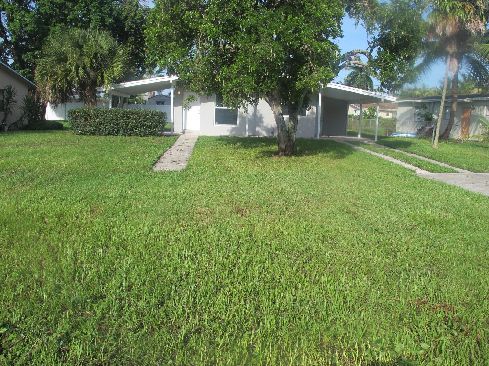 522 Davis Road Delray Beach, FL 33445 - Photo 3 of 14 IMG_4088
