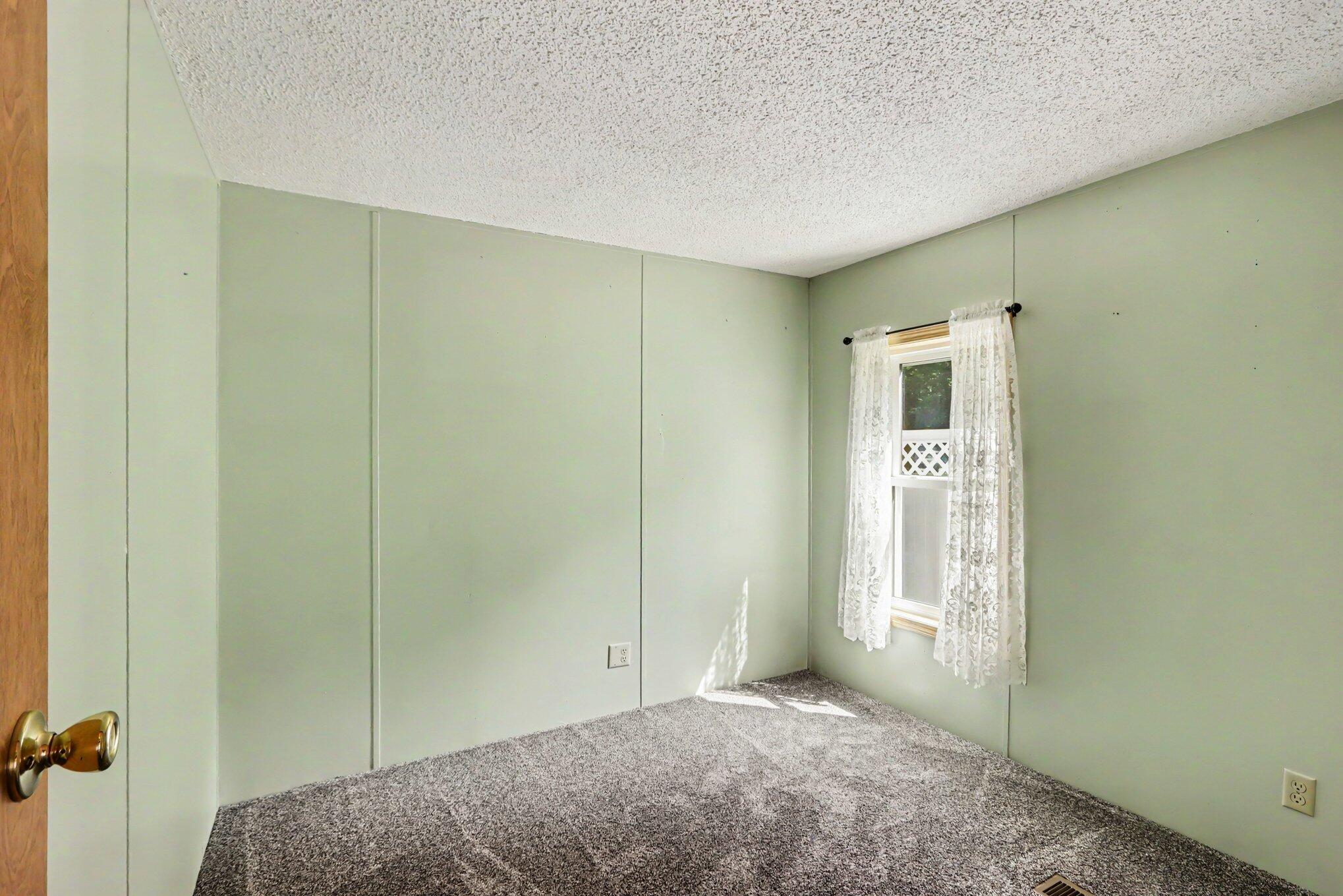 14164 Riverside Drive Constantine, MI 49042 - Photo 14 of 19 008_file_3384