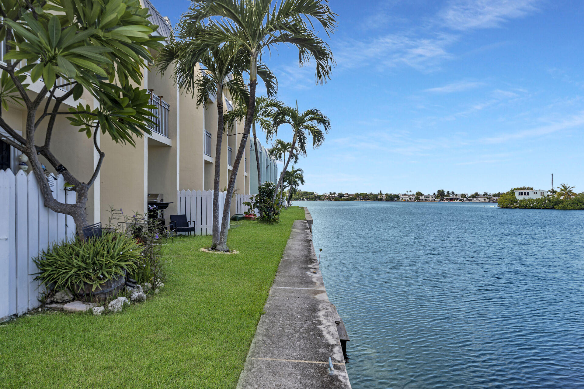 201 Coppitt Road, Unit 204B Key West, FL 33040 - Photo 29 of 30 201 Coppitt Rd 204B