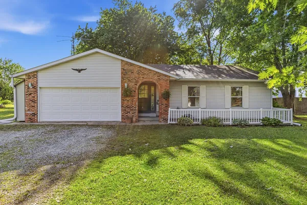$164,900 | 505 South Vine Street, Camargo, IL 61919
