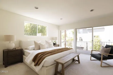 $1,699,950 | 1600 Sunset Plaza Drive, Los Angeles, CA 90069