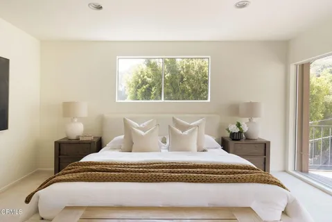 $1,699,950 | 1600 Sunset Plaza Drive, Los Angeles, CA 90069