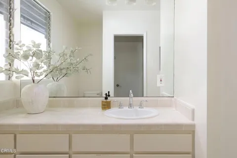 $1,699,950 | 1600 Sunset Plaza Drive, Los Angeles, CA 90069
