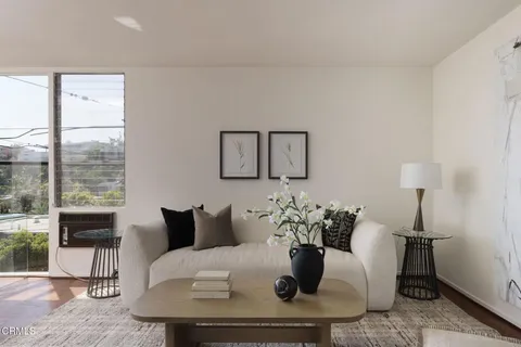 $1,699,950 | 1600 Sunset Plaza Drive, Los Angeles, CA 90069