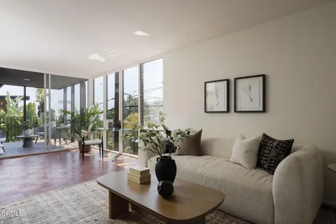 $1,699,950 | 1600 Sunset Plaza Drive, Los Angeles, CA 90069