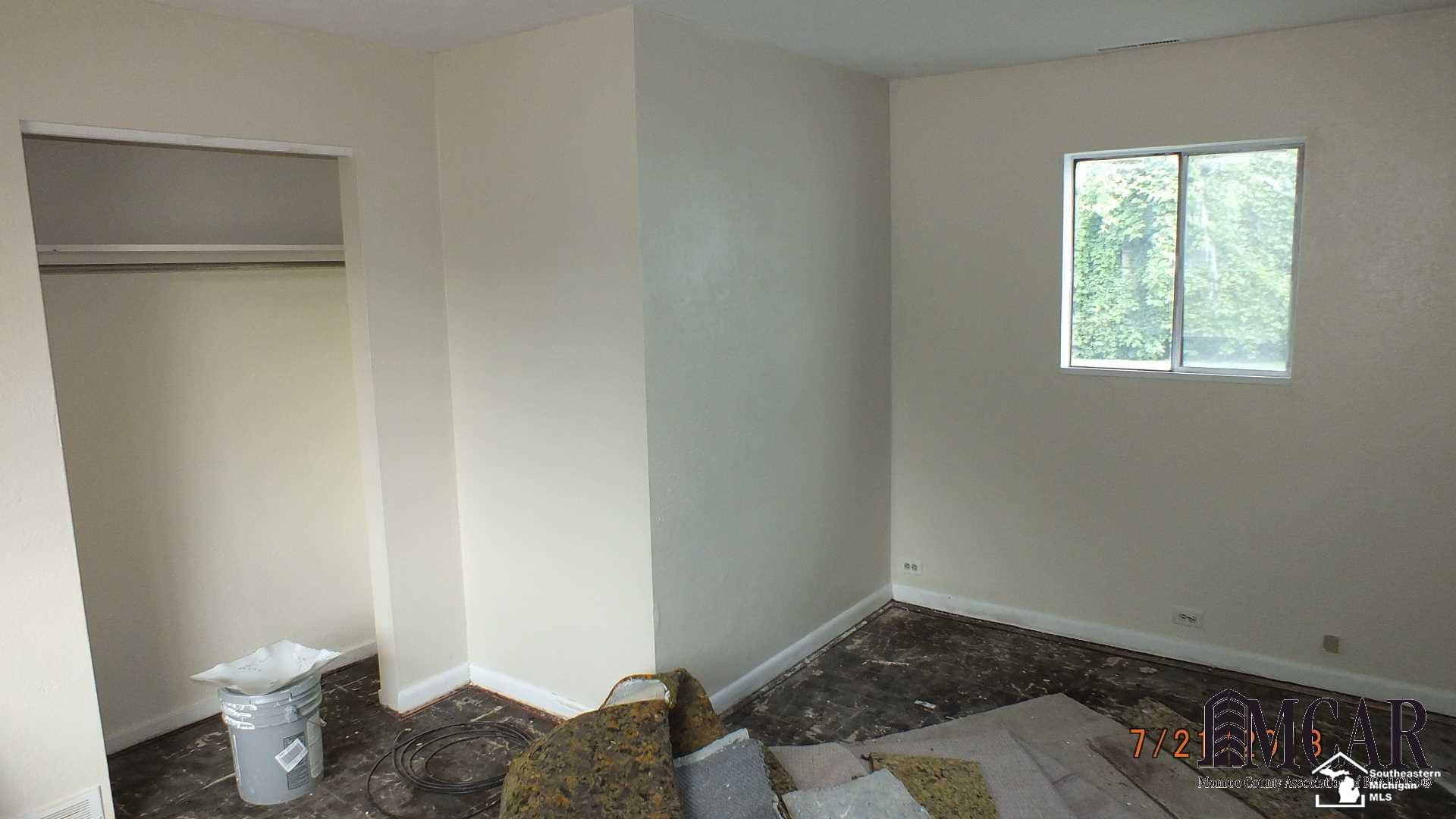 2047 East Erie Road Erie, MI 48133 - Photo 5 of 8 21481540-4.JPG
