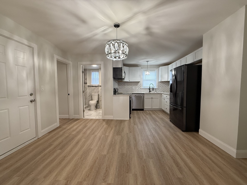 273 Purchase Street New Bedford, MA 02740 - Photo 2 of 8