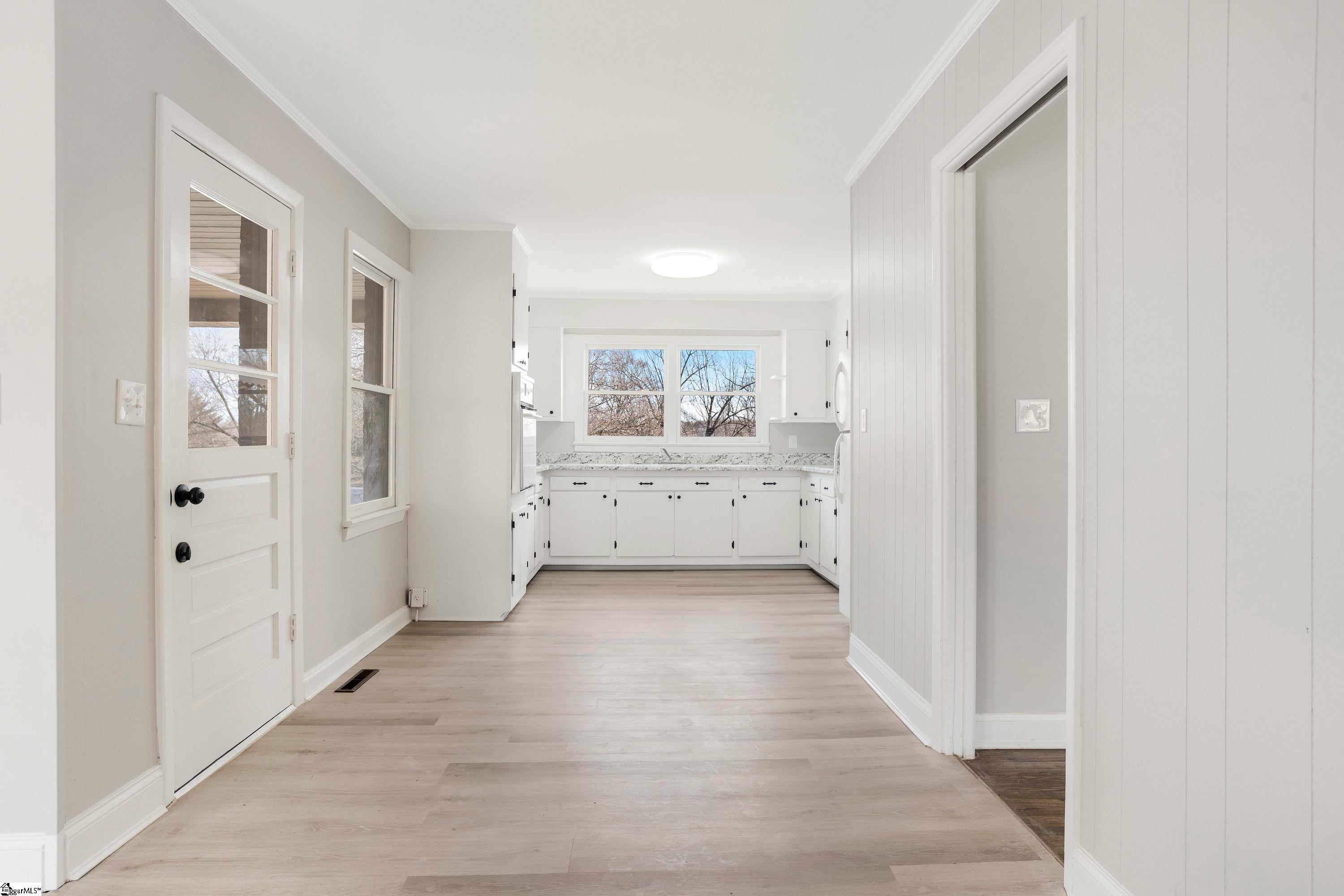 3400 Old Easley Bridge Road Greenville, SC 29611 - Photo 8 of 22 Gallery Image 8
