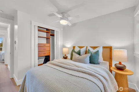 $498,750 | 3401 Wallingford Avenue North, Unit 405, Seattle, WA 98103