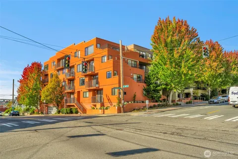 $498,750 | 3401 Wallingford Avenue North, Unit 405, Seattle, WA 98103