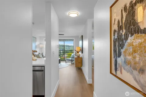 $498,750 | 3401 Wallingford Avenue North, Unit 405, Seattle, WA 98103