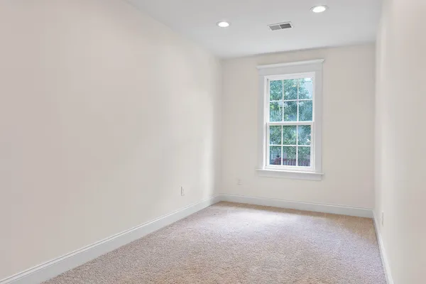 $2,600 | 2124 Burnt Hickory Drive, Chattanooga, TN 37421