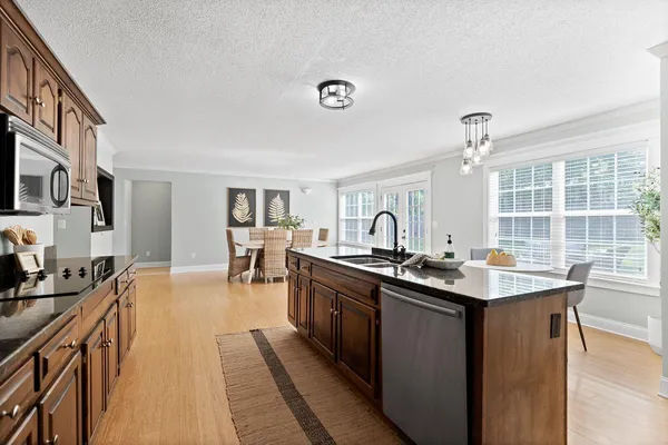 $2,600 | 2124 Burnt Hickory Drive, Chattanooga, TN 37421