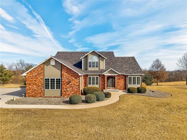 $1,000,000 | 408 Northwest 110th Street, Spickard, MO 64679