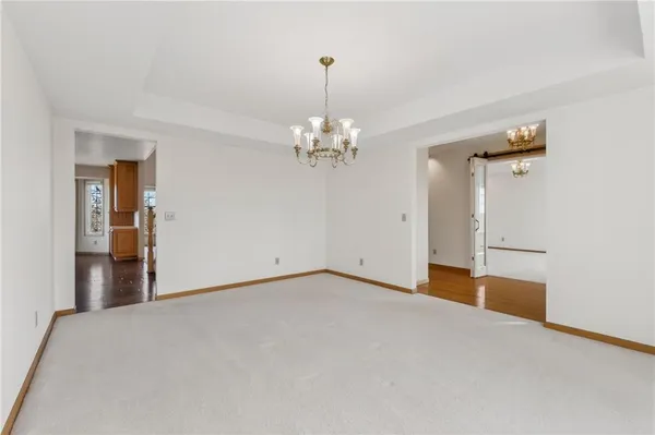$1,000,000 | 408 Northwest 110th Street, Spickard, MO 64679