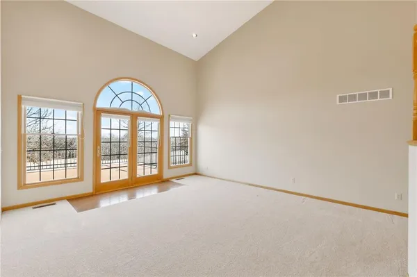$1,000,000 | 408 Northwest 110th Street, Spickard, MO 64679