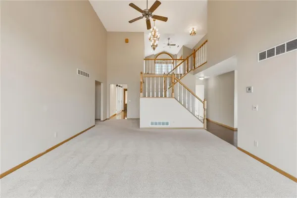 $1,000,000 | 408 Northwest 110th Street, Spickard, MO 64679