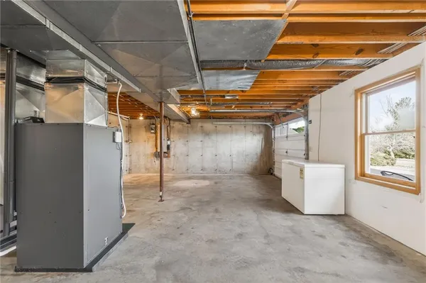 $1,000,000 | 408 Northwest 110th Street, Spickard, MO 64679