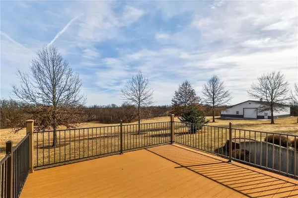 $1,000,000 | 408 Northwest 110th Street, Spickard, MO 64679