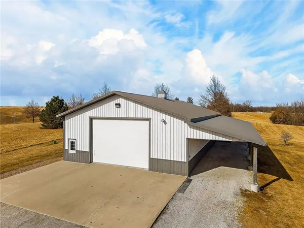 $1,000,000 | 408 Northwest 110th Street, Spickard, MO 64679