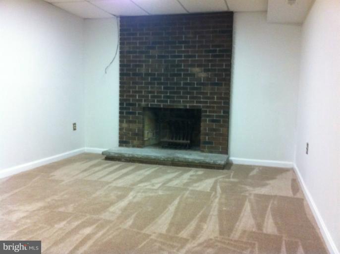 713 Tacketts Mill Road Stafford, VA 22556 - Photo 15 of 28 Family Room