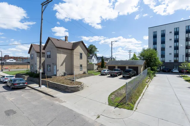 $759,000 | 916 14th Avenue Northeast, Minneapolis, MN 55413