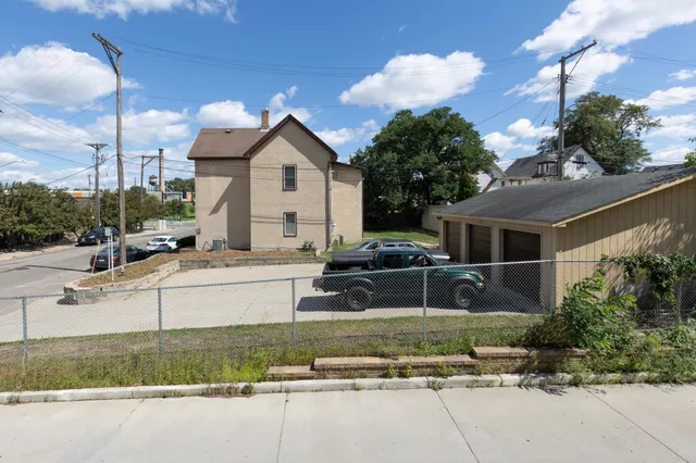 $759,000 | 916 14th Avenue Northeast, Minneapolis, MN 55413